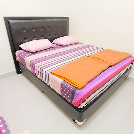 Hotel Wijaya 2 Калиуранг Экстерьер фото