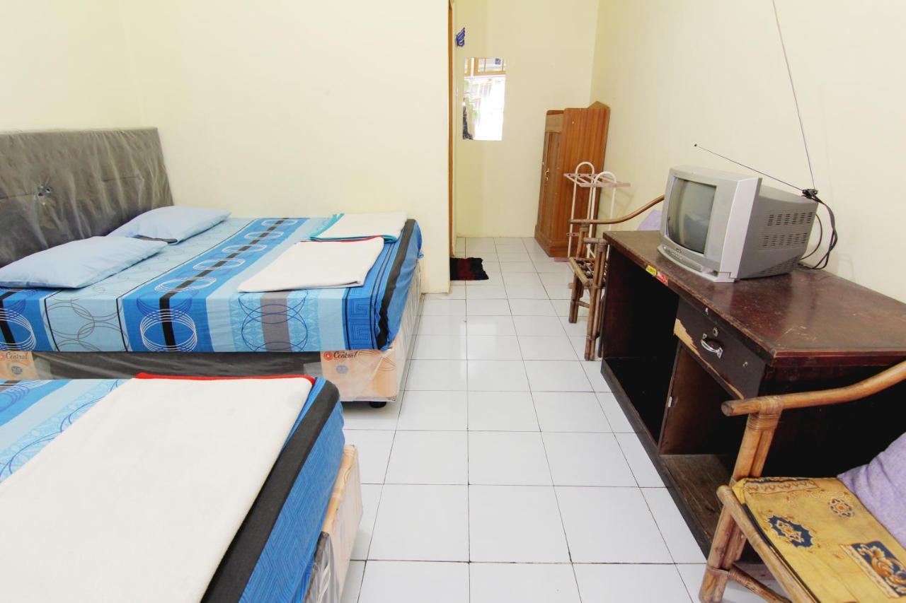 Hotel Wijaya 2 Калиуранг Экстерьер фото
