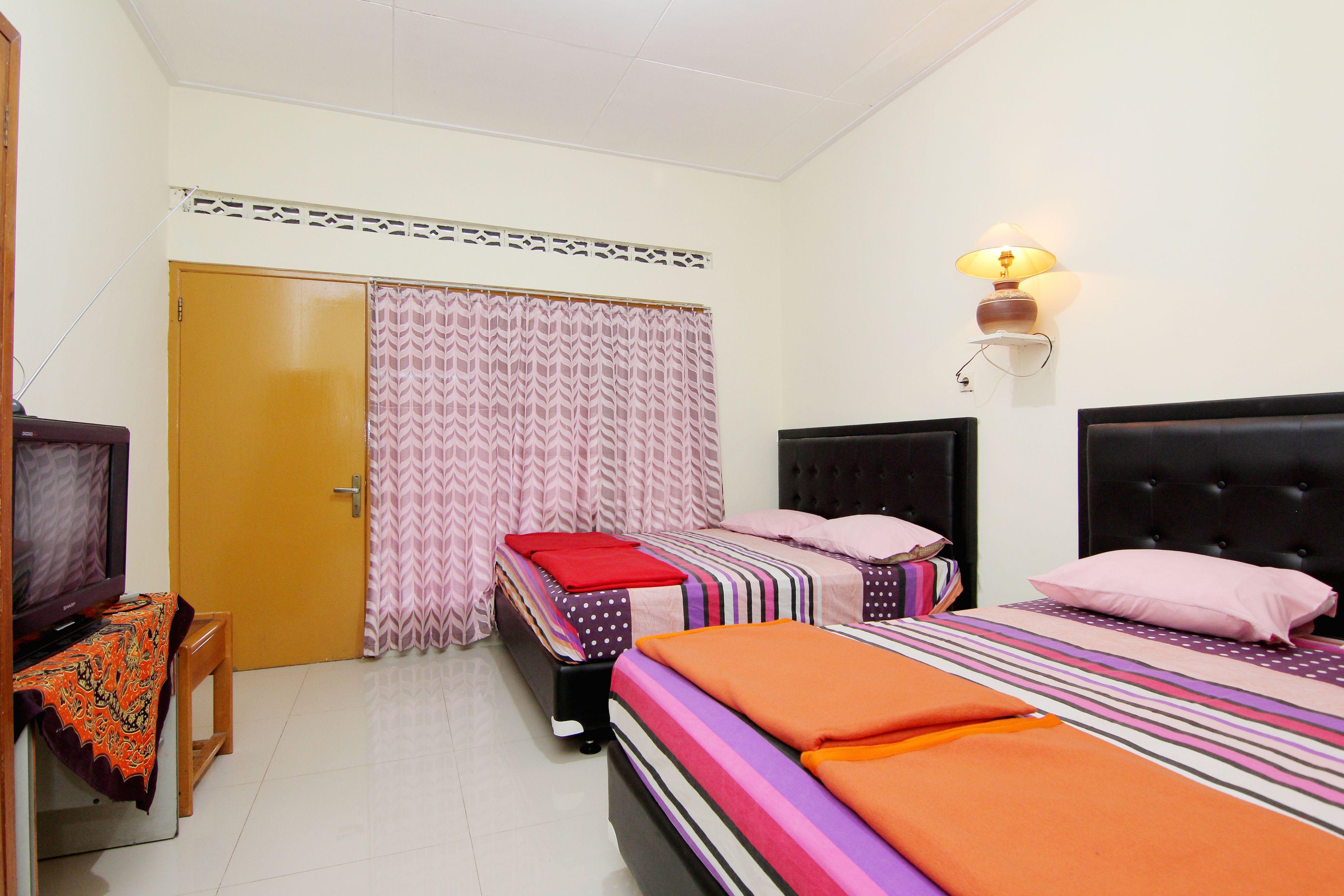Hotel Wijaya 2 Калиуранг Экстерьер фото