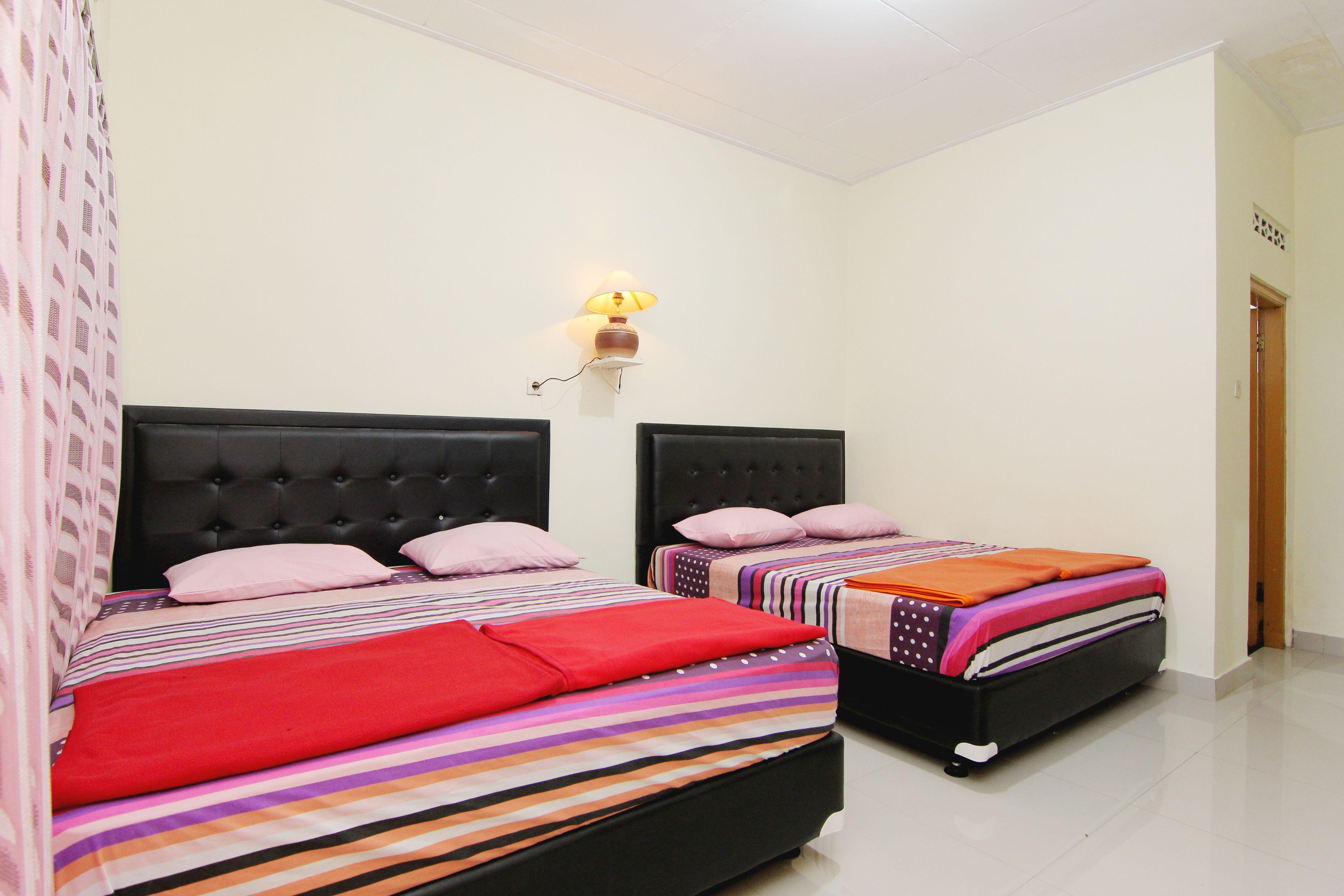 Hotel Wijaya 2 Калиуранг Экстерьер фото