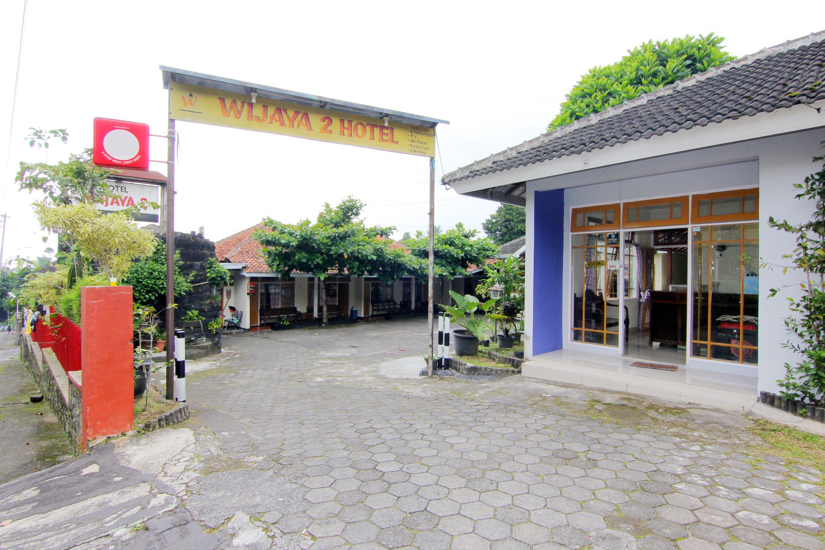 Hotel Wijaya 2 Калиуранг Экстерьер фото